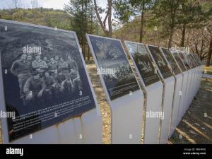 paju-gyeonggi-south-korea-11th-apr-2018-april-11-2018-goyang-south-korea-a-view-of-korean-war-england-contingent-monument-of-gloster-hill-memorial-park-in-paju-south-kroea-the-memorial-stands-at-the-foot-o